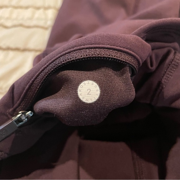 Lululemon Motionful 7/8 Tight Leggings 26" Black Cherry Purple Mesh 2 W5ARQS - Picture 9 of 12